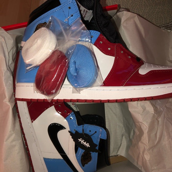 Air Jordan1 retro high og fearless - Picture 5 of 5